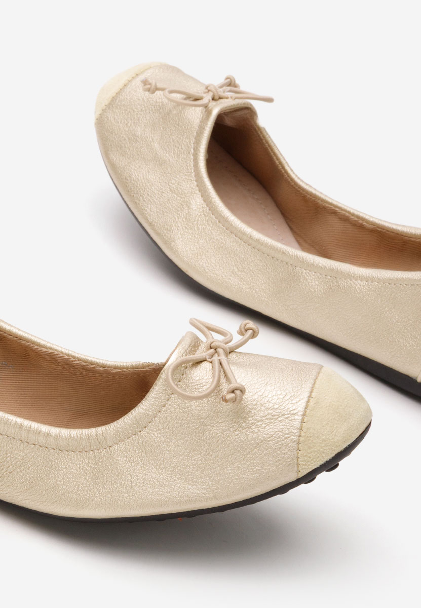 Złote baleriny damskie Amania V3