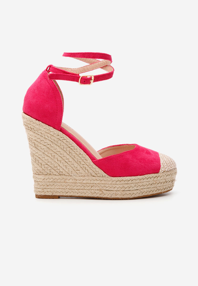 Fuksjowe sandały na koturnie Saniza V3