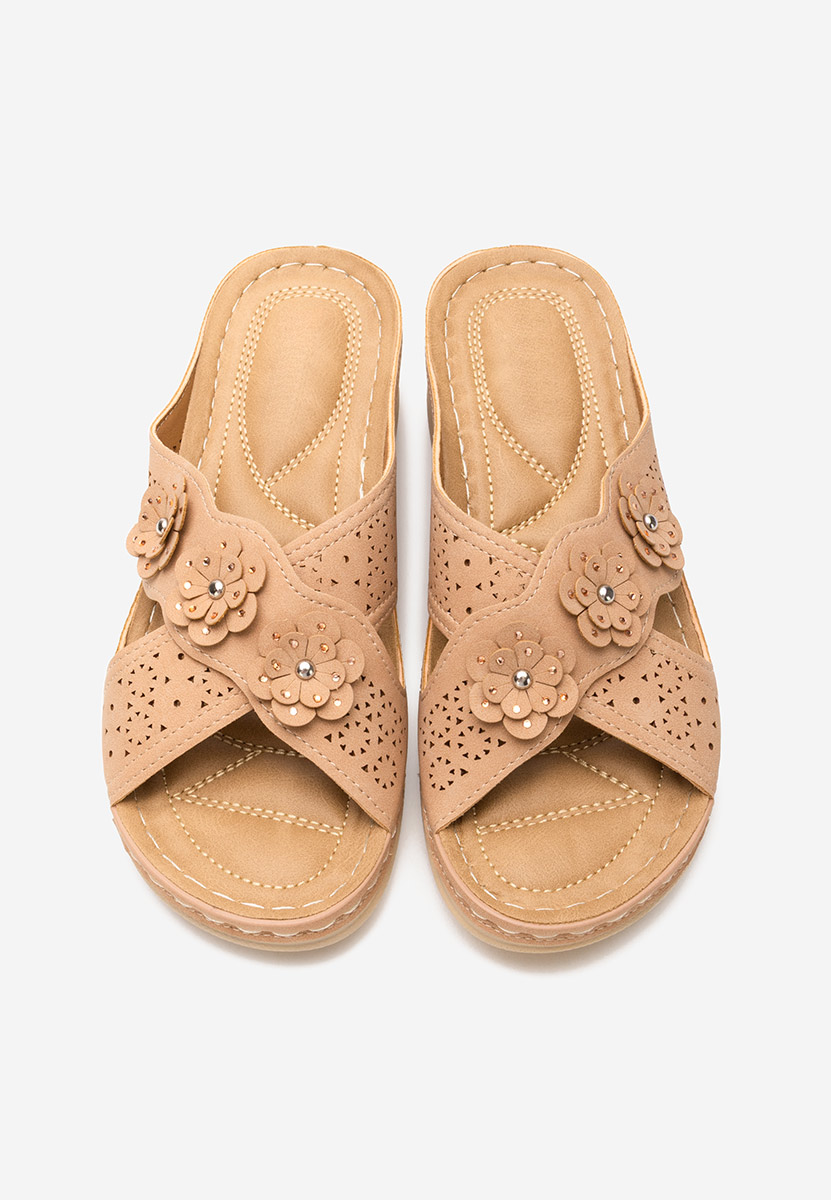 Khaki klapki na koturnie Clarysa