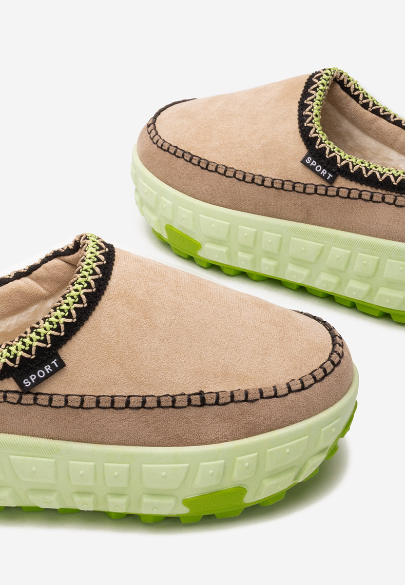 Zielone drewniaki Novela