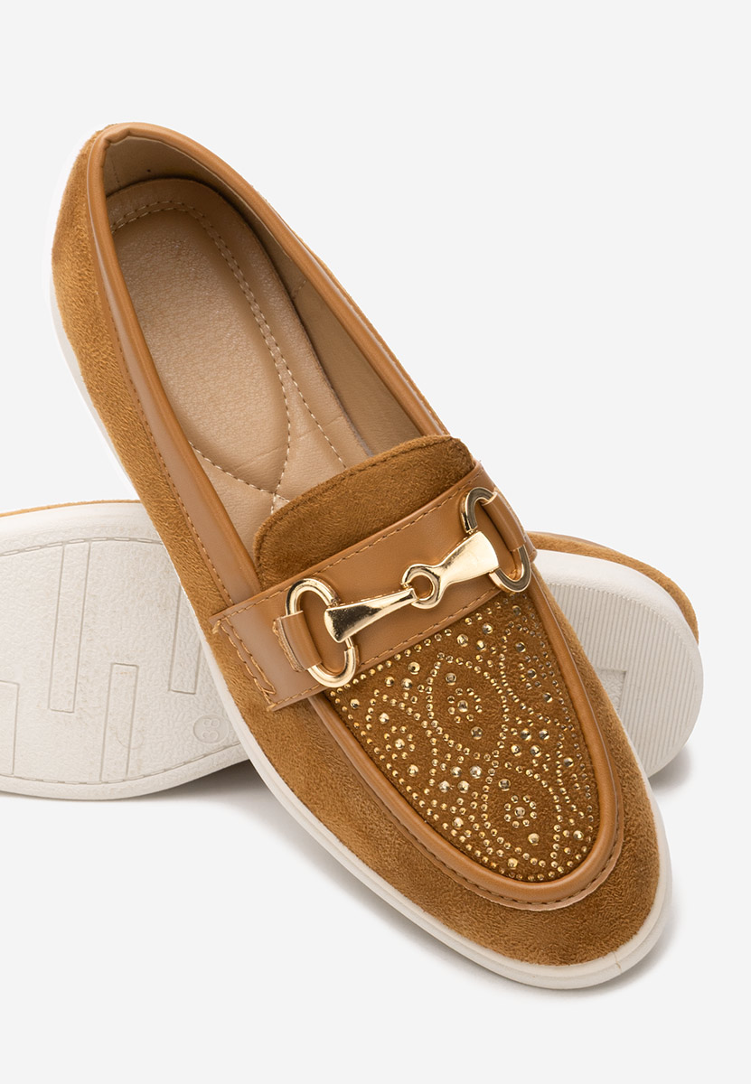 Camelowe loafers damskie Adesa
