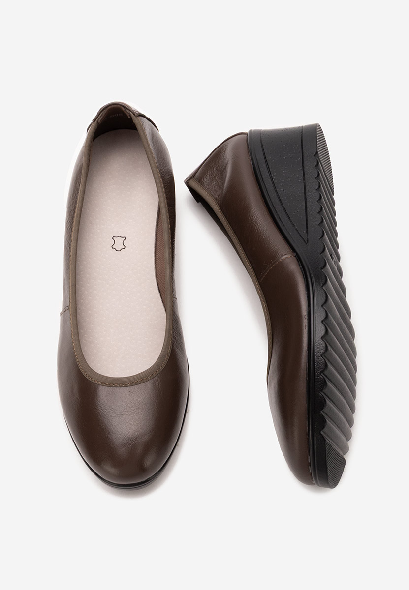 Khaki czółenka na koturnie Josmia