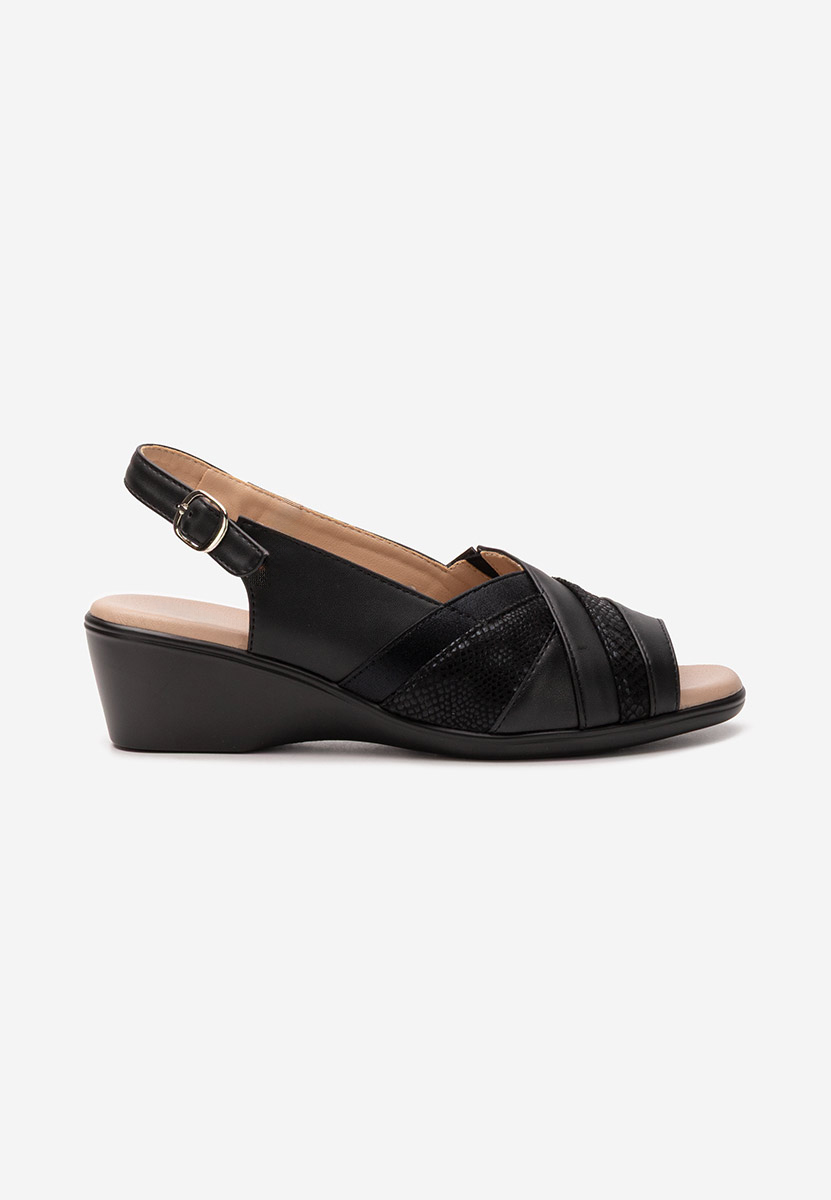 Czarne sandały na niskim koturnie Nema