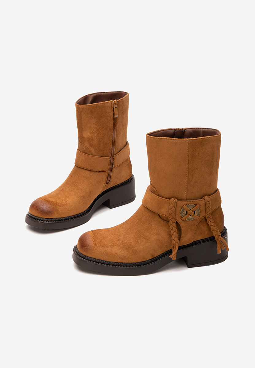 Camelowe botki płaskie Alasika