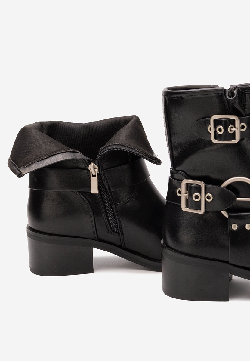 Czarne botki płaskie Pamira