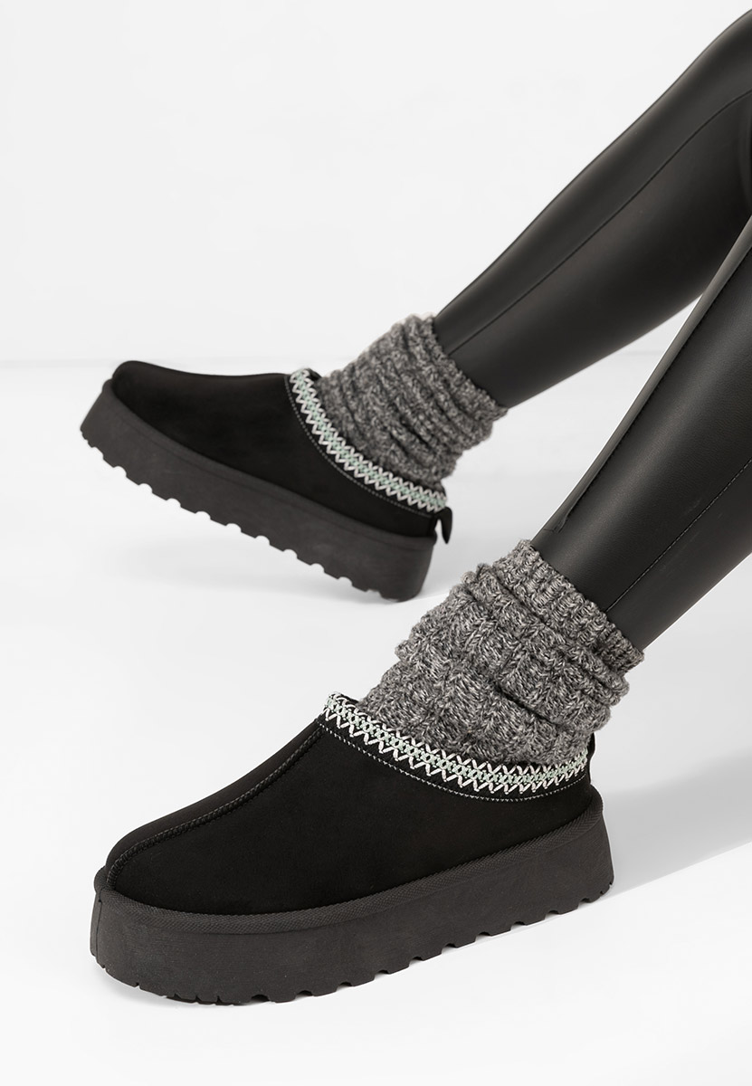 Czarne klapki na platformie Esmie V5