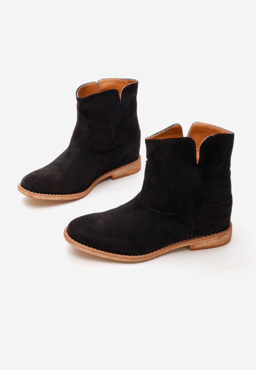 Czarne botki na koturnie Acosta