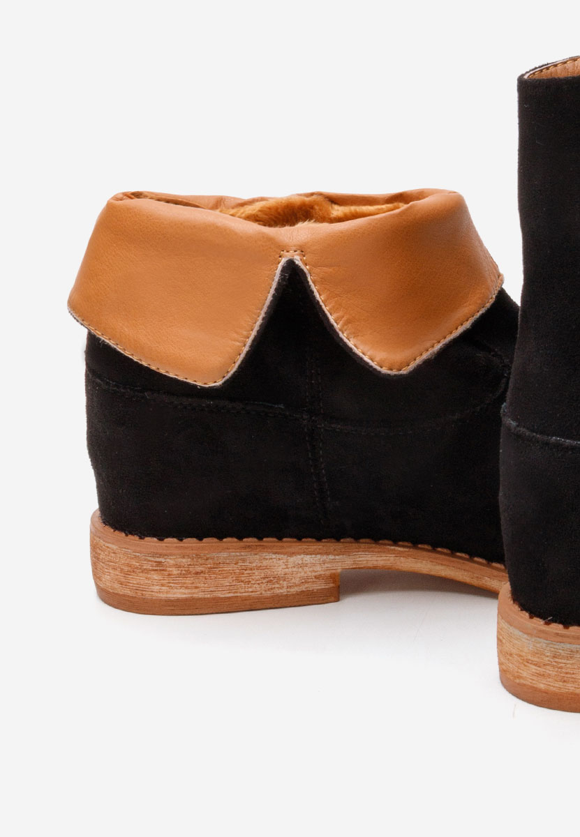 Czarne botki na koturnie Acosta