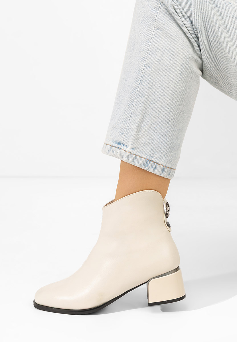 Beżowe botki na obcasie Josy