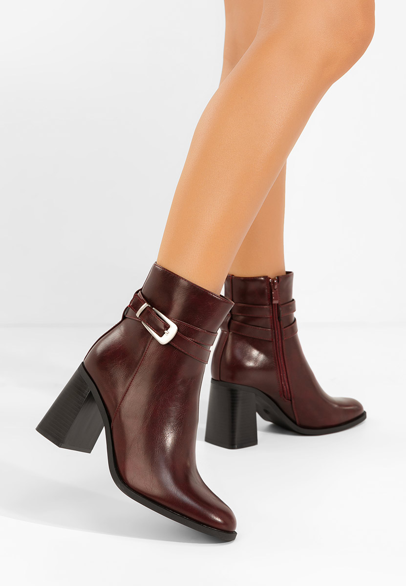 Bordowe botki na słupku Reica