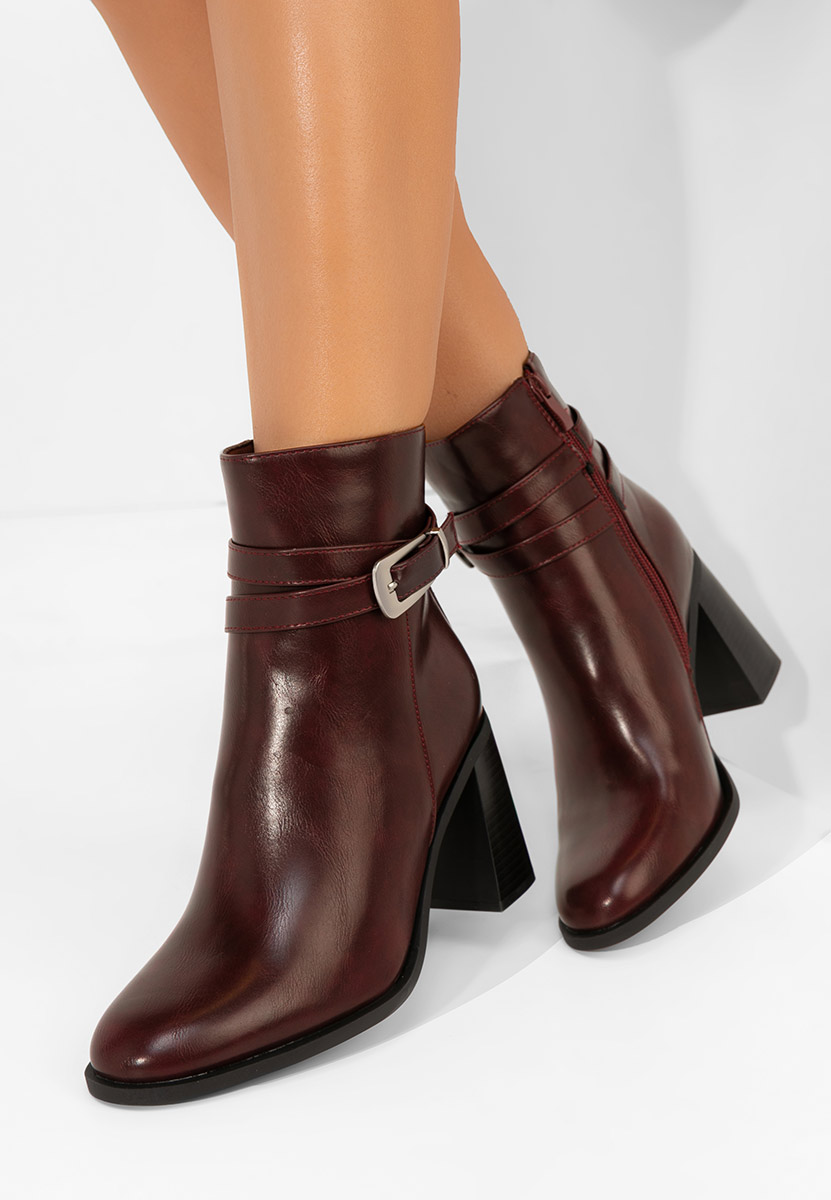 Bordowe botki na słupku Reica