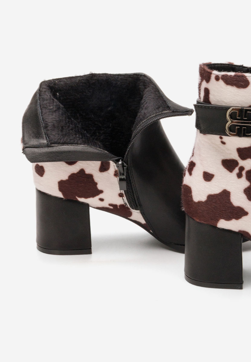 Czarne botki na słupku Marivora