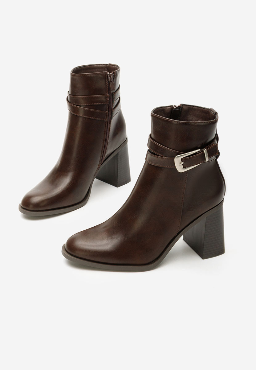 Brązowe botki na słupku Reica