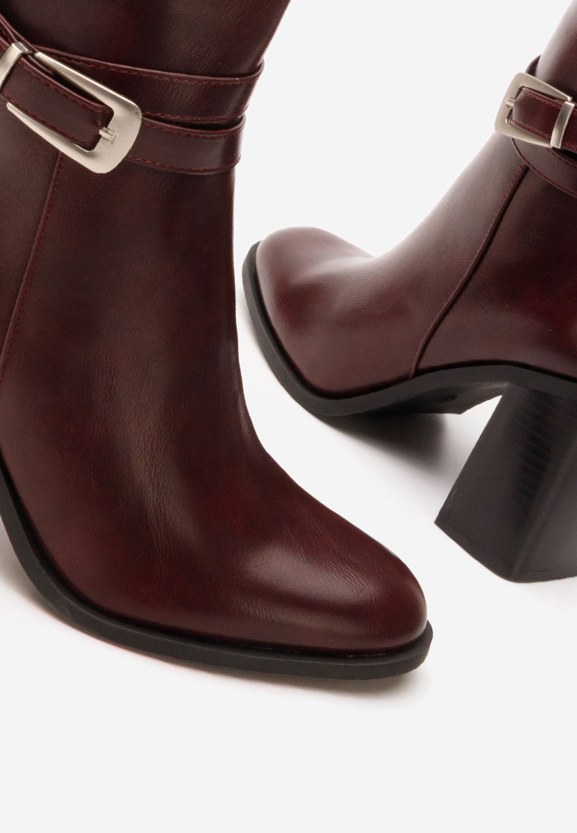 Bordowe botki na słupku Reica