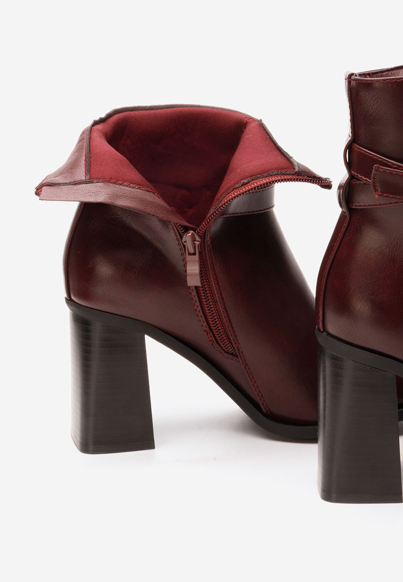 Bordowe botki na słupku Reica