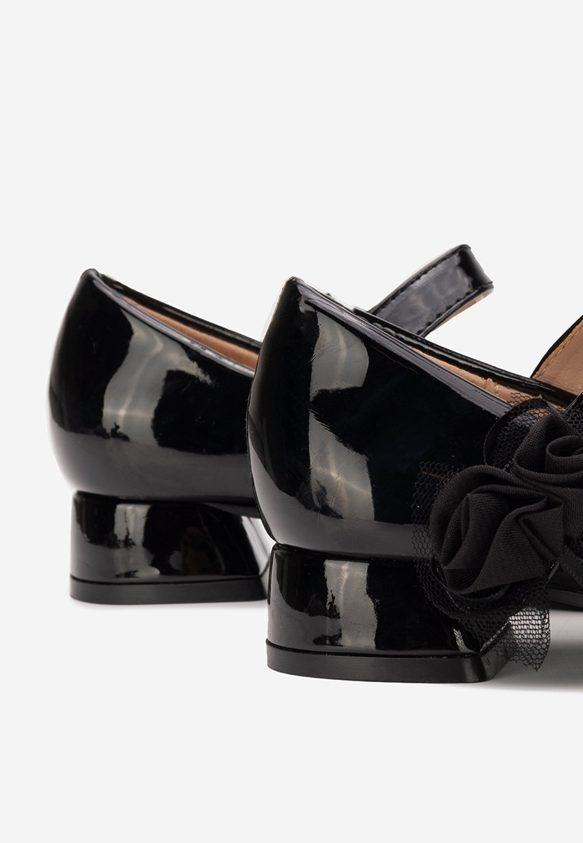 Czarne półbuty dziewczęce Velmira