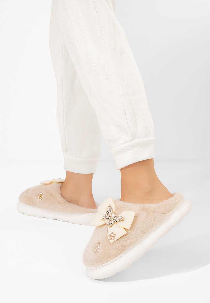Beżowe kapcie z futerkiem Solenis