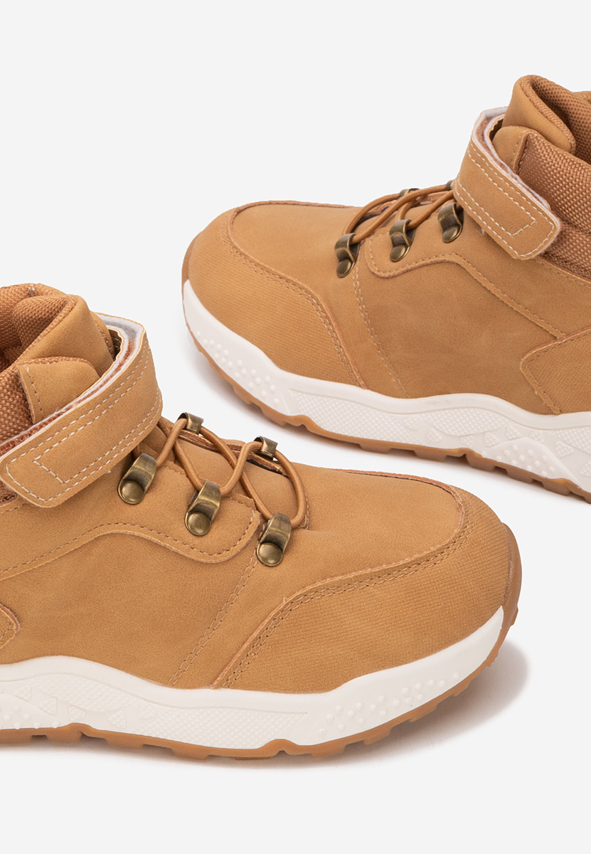 Camelowe botki chłopięce Isnor