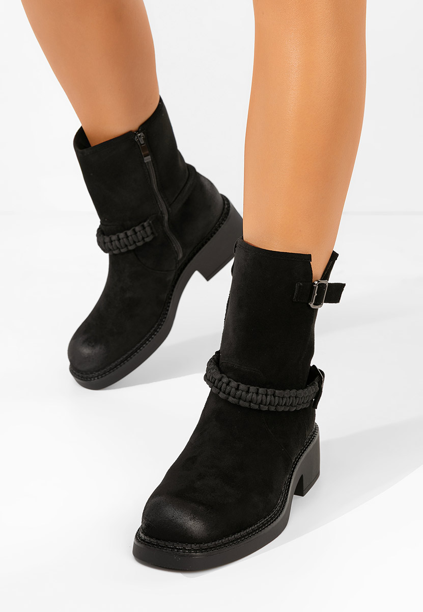 Czarne botki płaskie Sikada