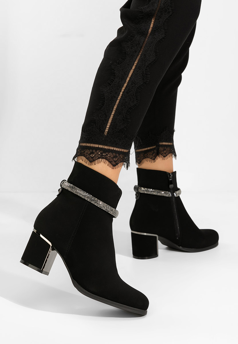 Czarne botki na obcasie Aliena