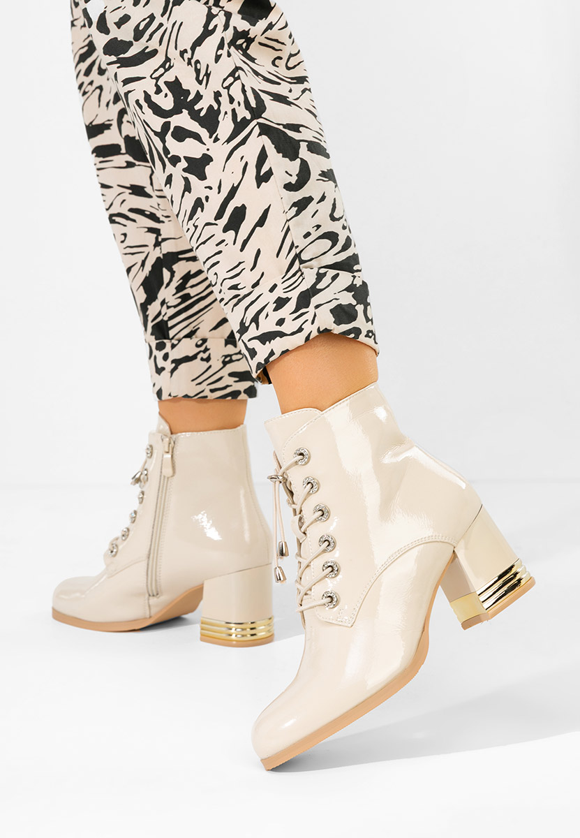 Beżowe botki na słupku Takina