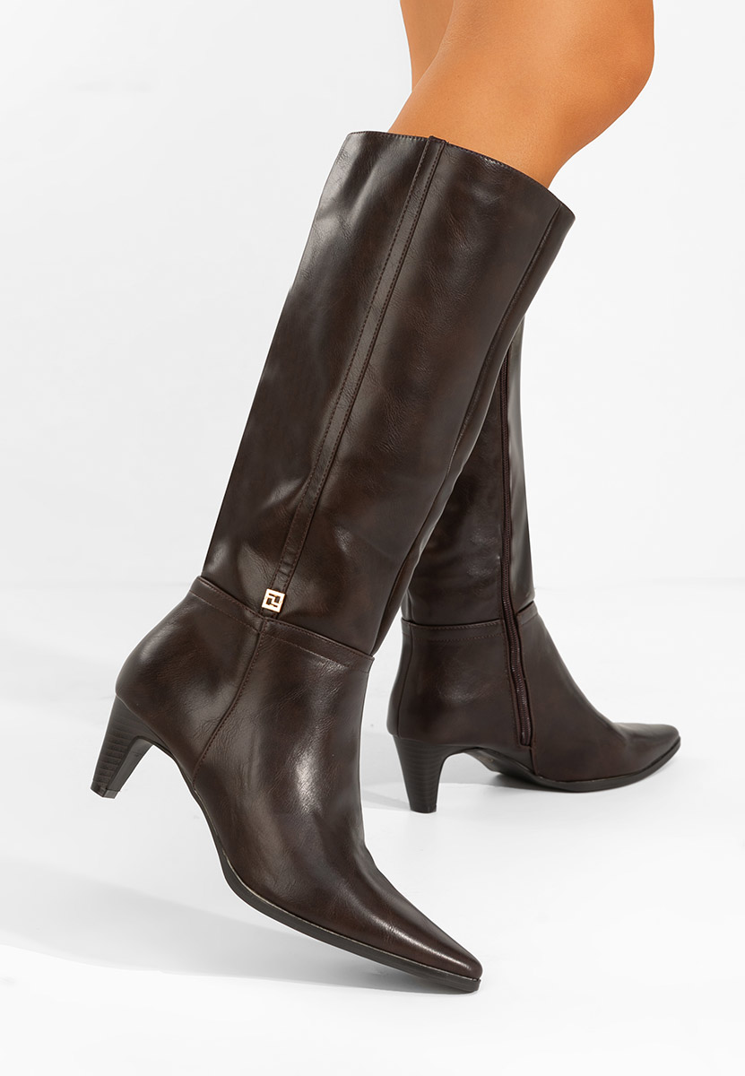 Brązowe kozaki na obcasie Clorina