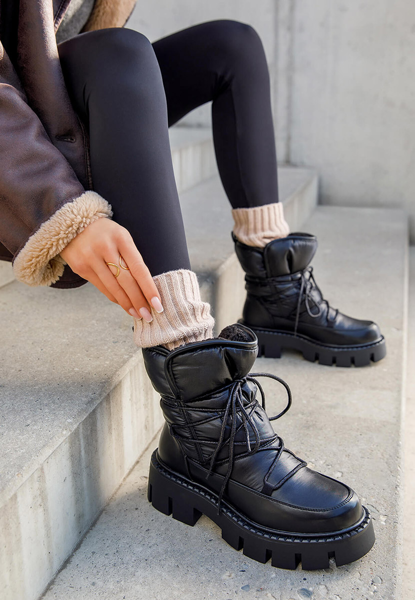 Czarne śniegowce damskie Karinna