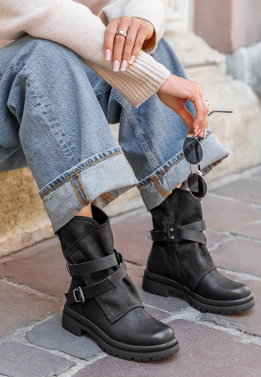 Czarne kozaki damskie Cariolia