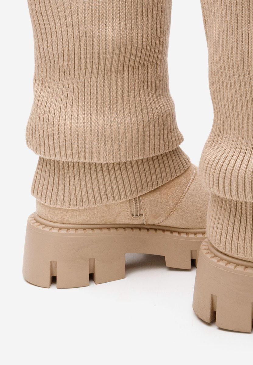 Beżowe kozaki damskie Michelina