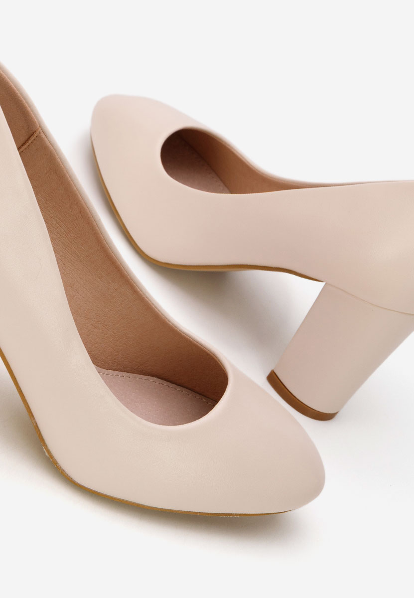 Beżowe czółenka na słupku Bonanza V2