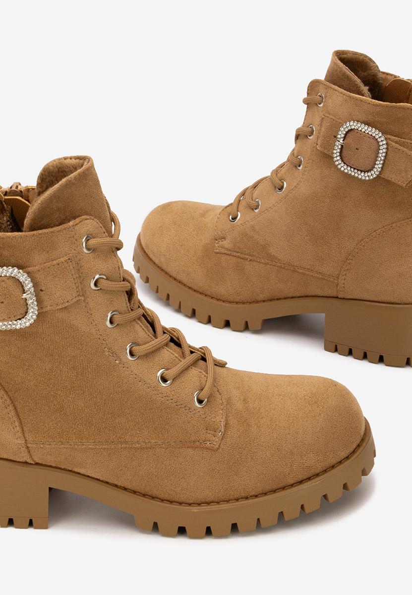 Camelowe botki płaskie Garneta