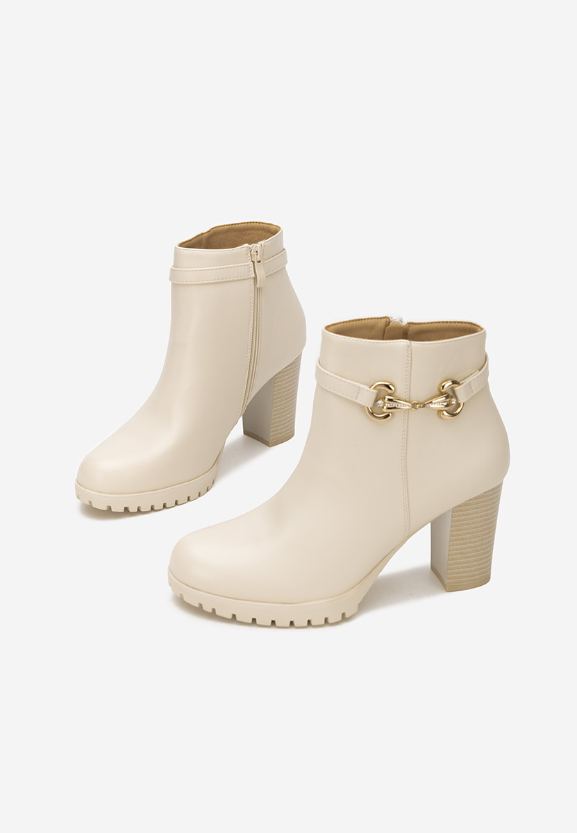 Beżowe botki na słupku Nesia