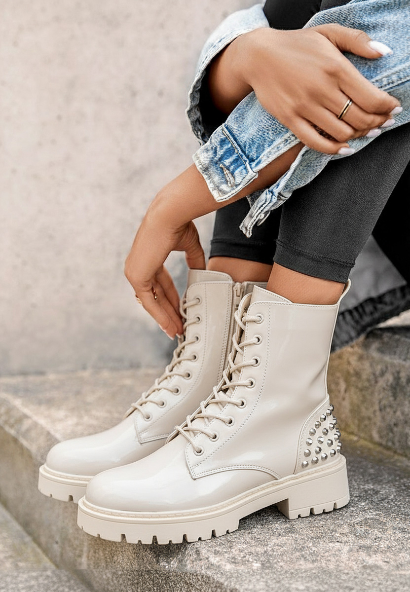 Beżowe botki na platformie Erminia