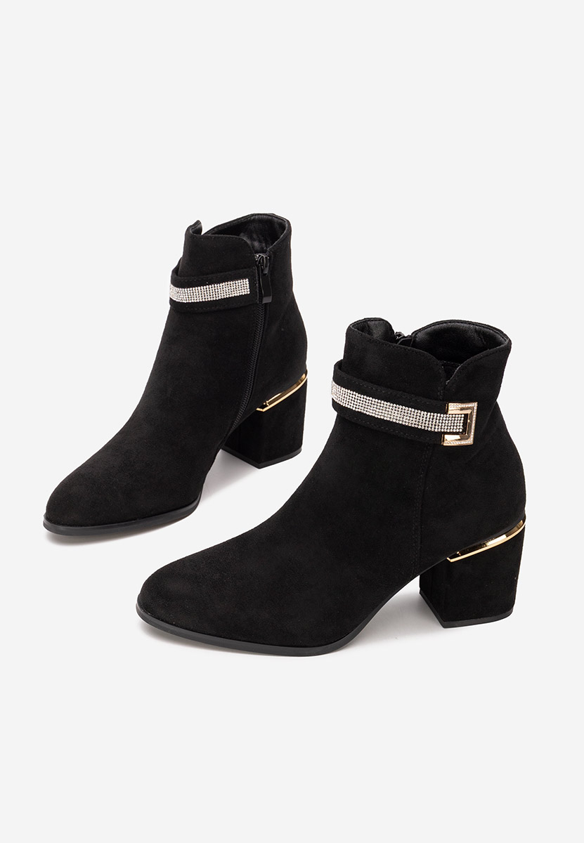 Czarne botki na obcasie Chameli