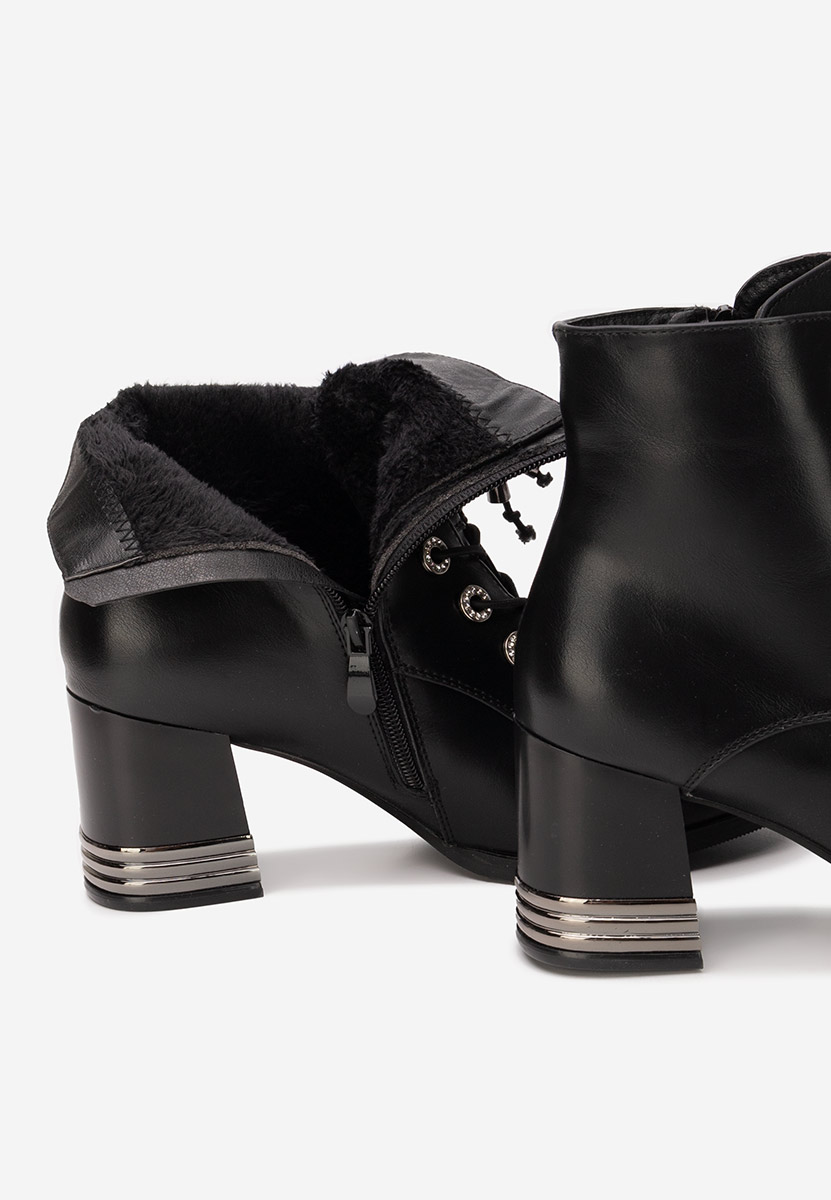 Czarne botki na słupku Takina V2