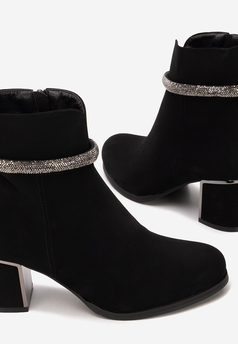 Czarne botki na obcasie Aliena
