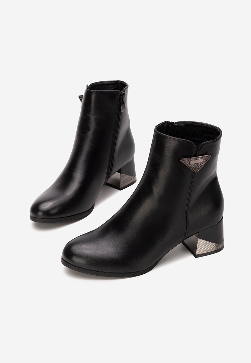 Czarne botki na słupku Velisara