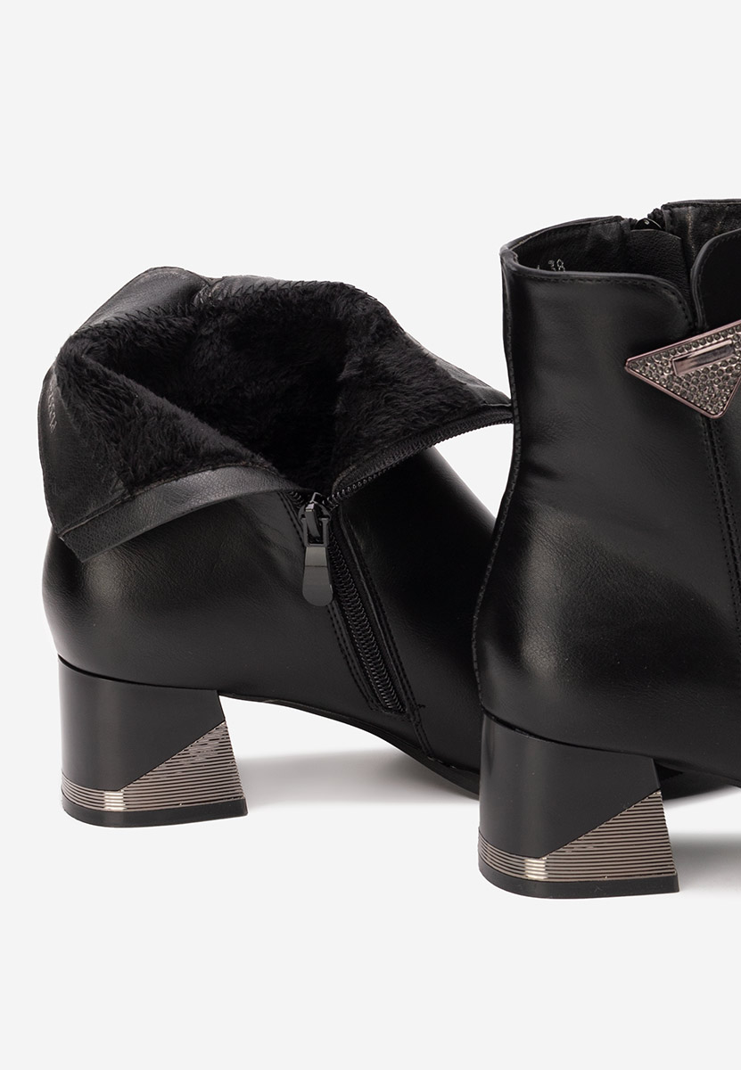 Czarne botki na słupku Velisara