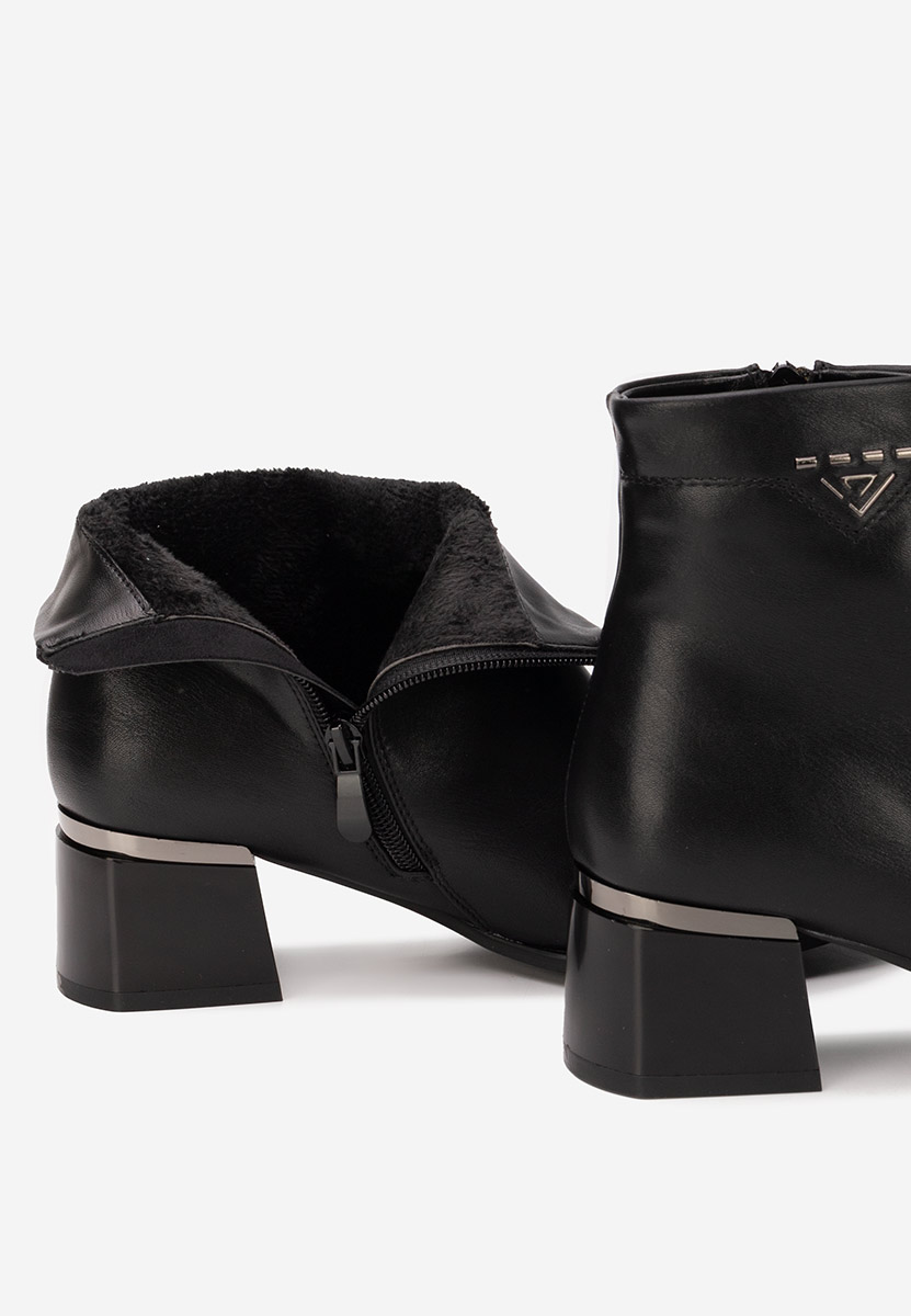 Czarne botki na słupku Takita V2