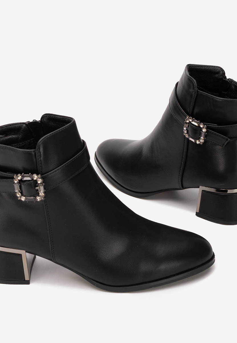 Czarne botki na słupku Freina V2