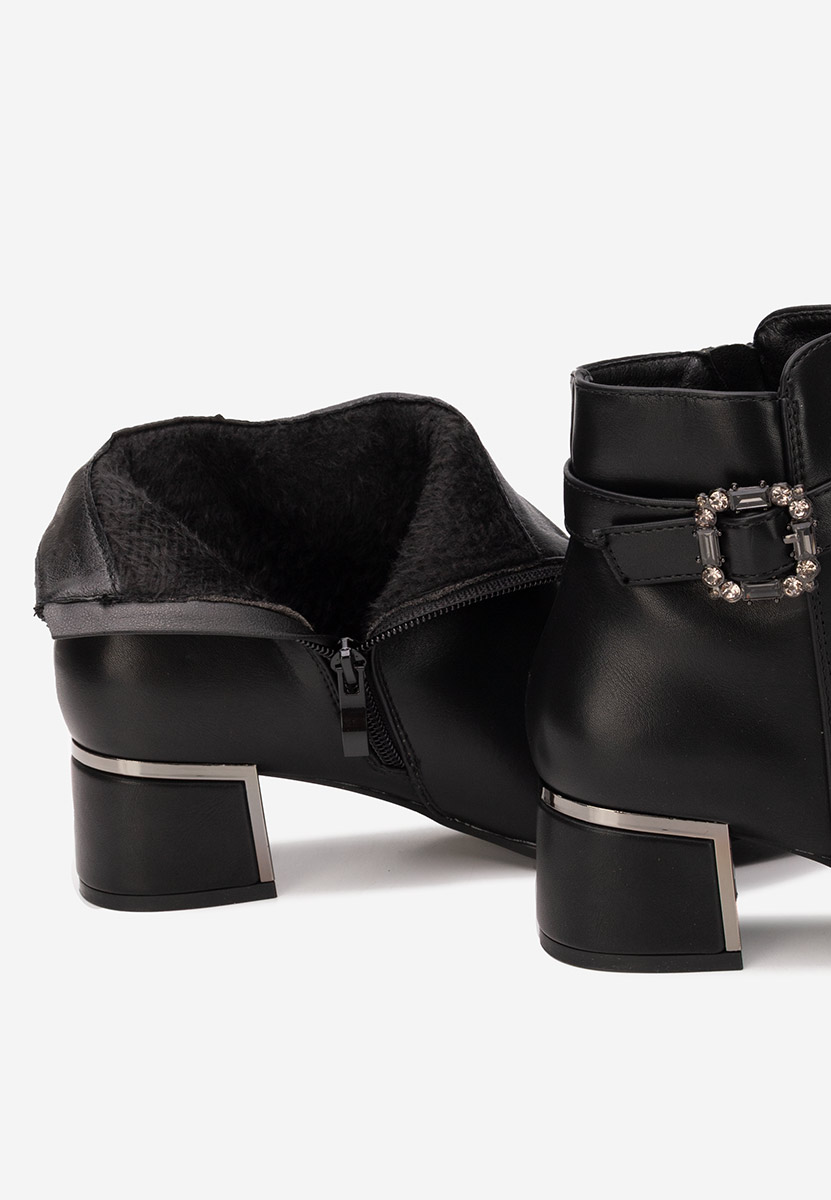 Czarne botki na słupku Freina V2