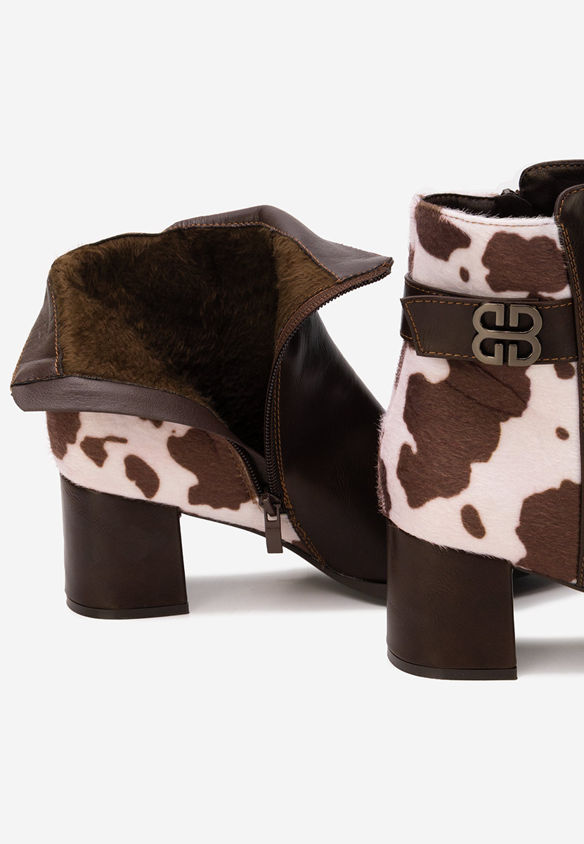 Brązowe botki na słupku Marivora