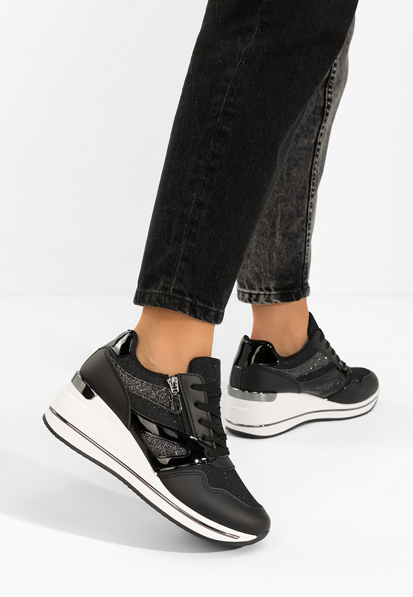 Czarne sneakersy na koturnie Reinia
