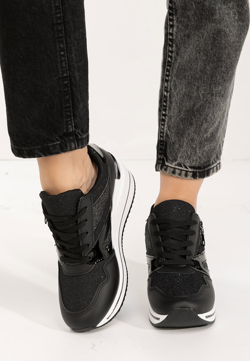 Czarne sneakersy na koturnie Reinia