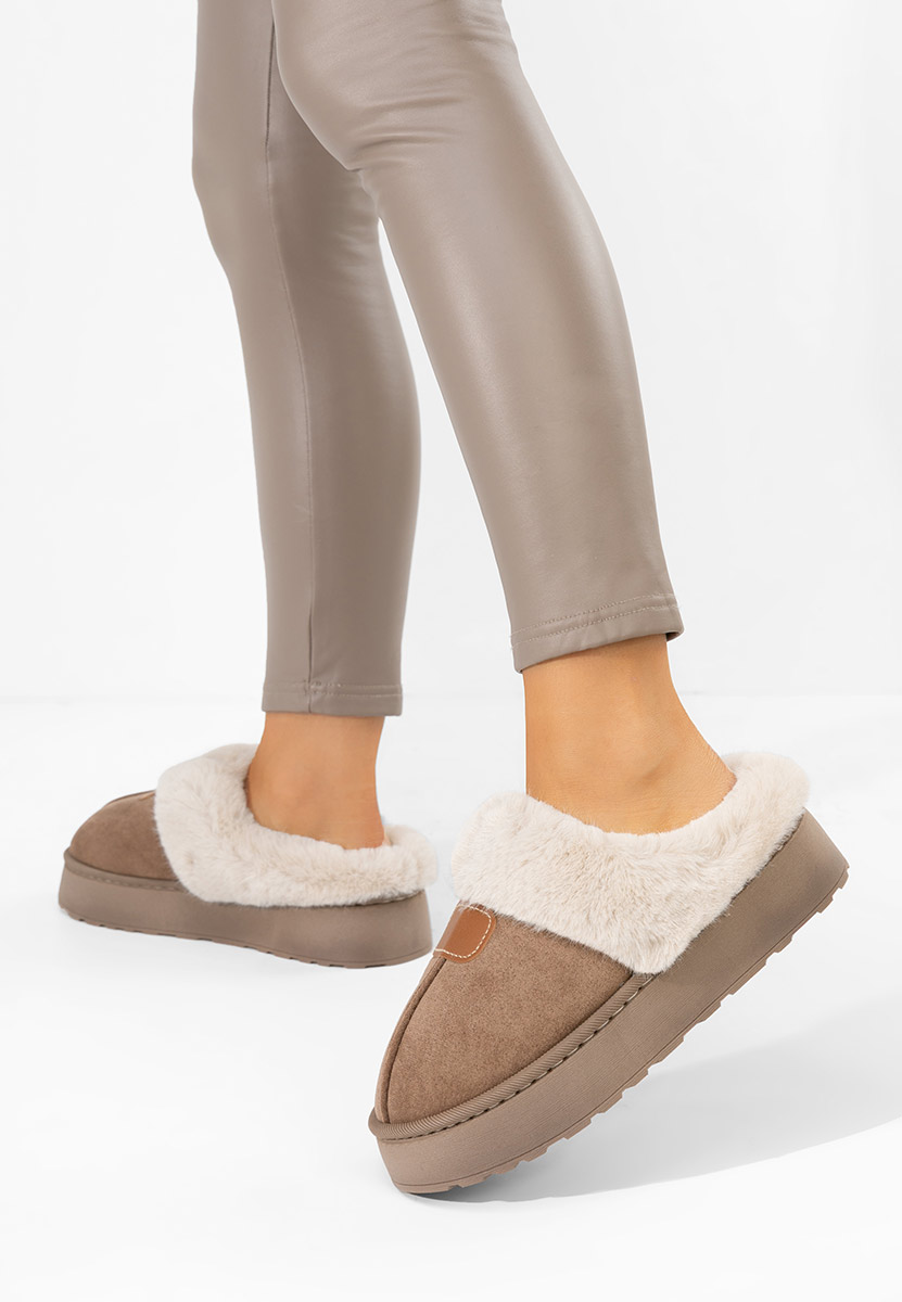 Brązowe klapki z futerkiem Flufina