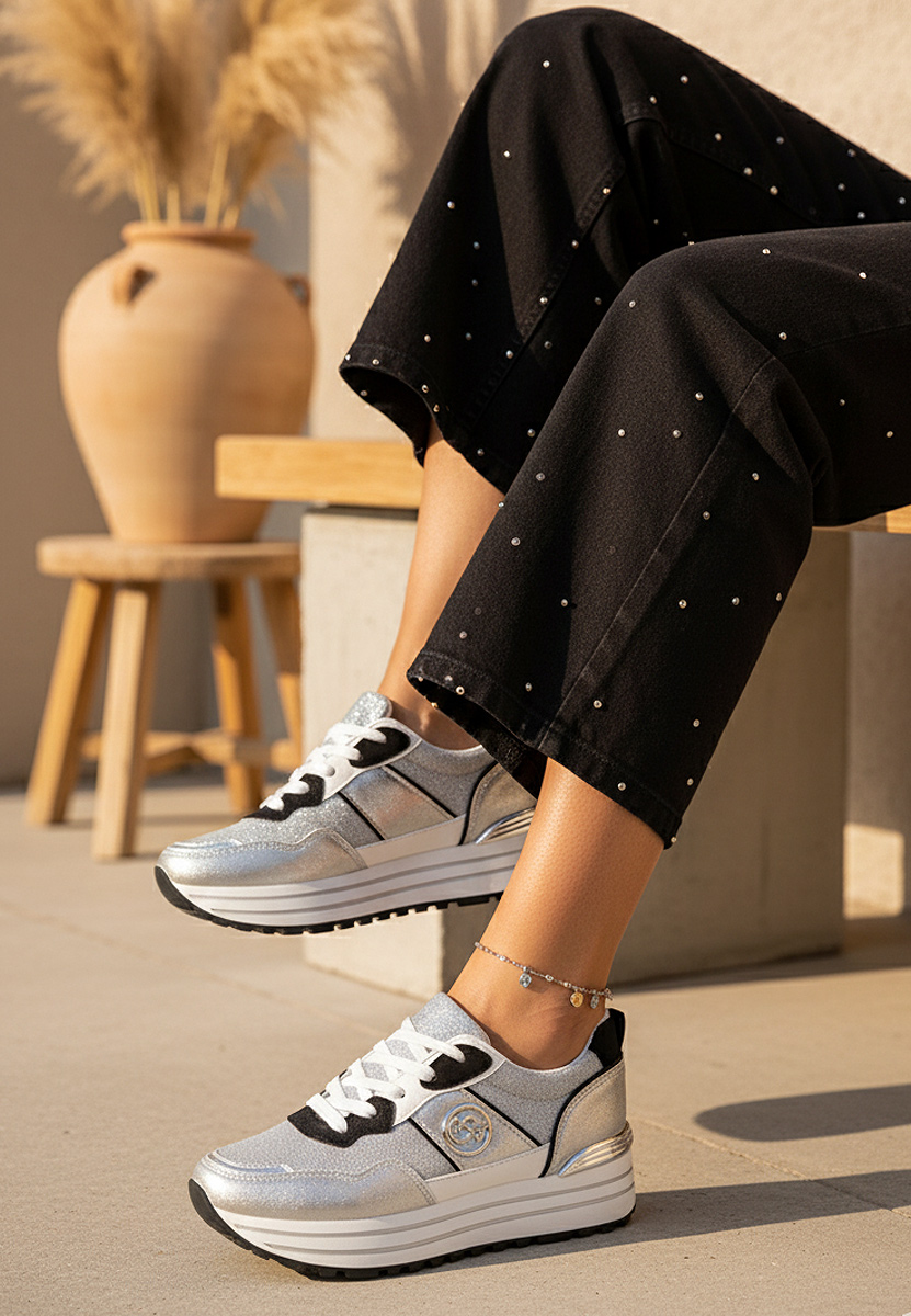 Srebrne sneakersy na koturnie Lamisia