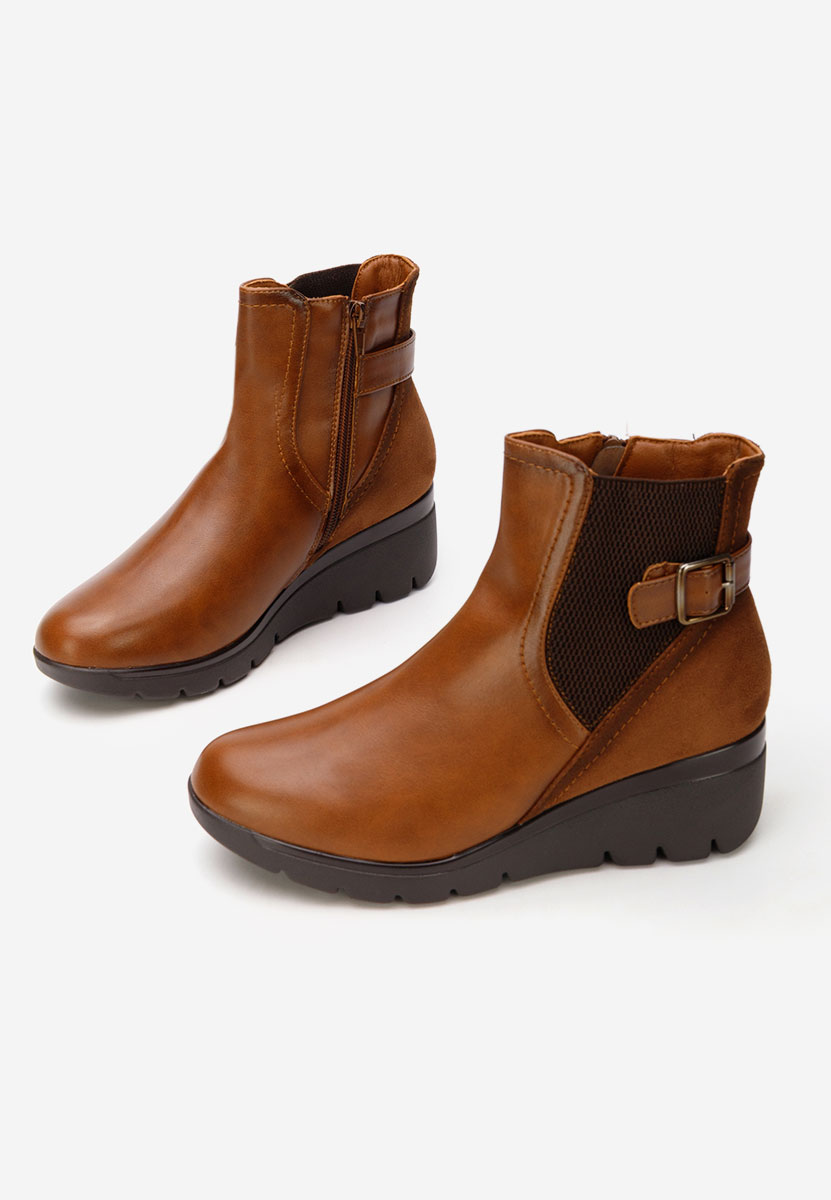 Brązowe botki na koturnie Ritama