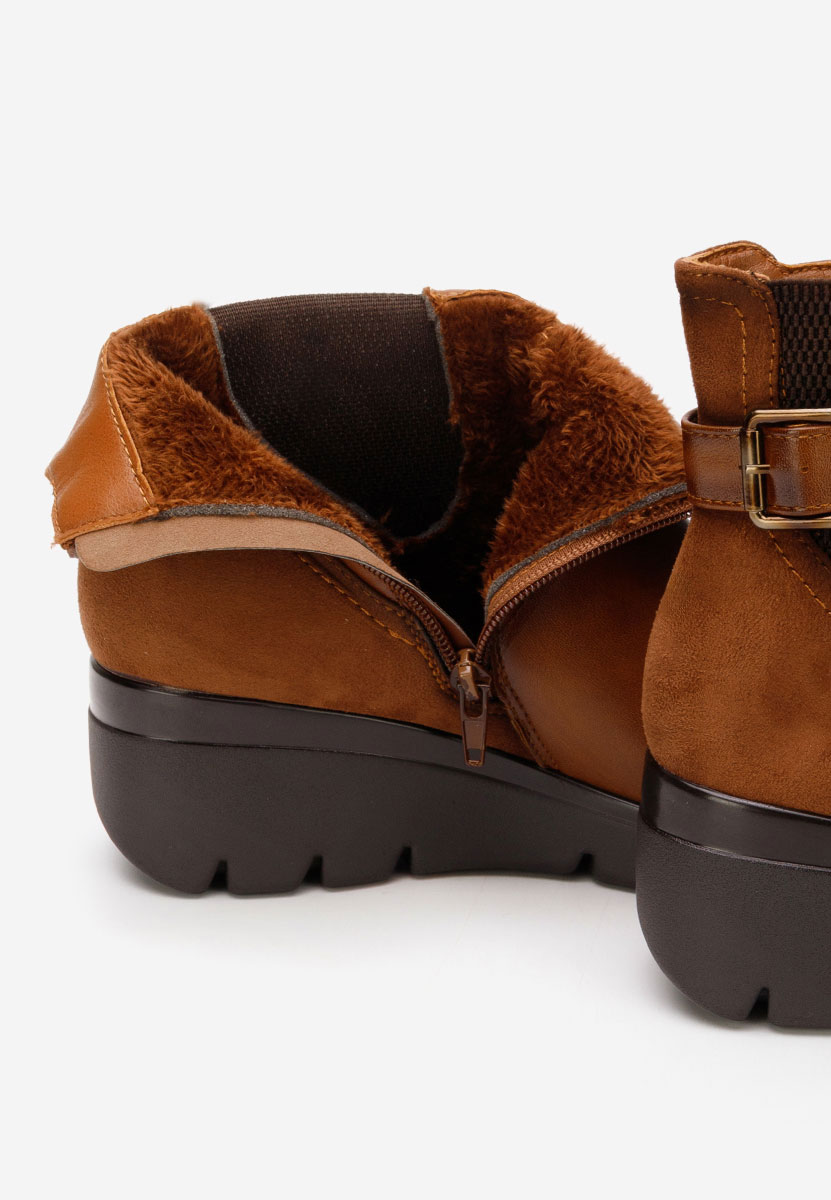 Brązowe botki na koturnie Ritama