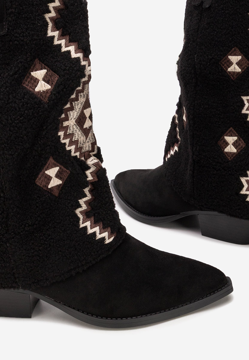 Czarne kozaki na słupku Cloria