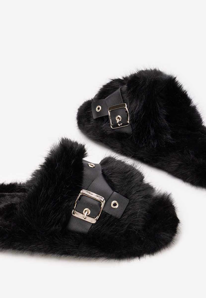 Czarne klapki z futerkiem Arlete